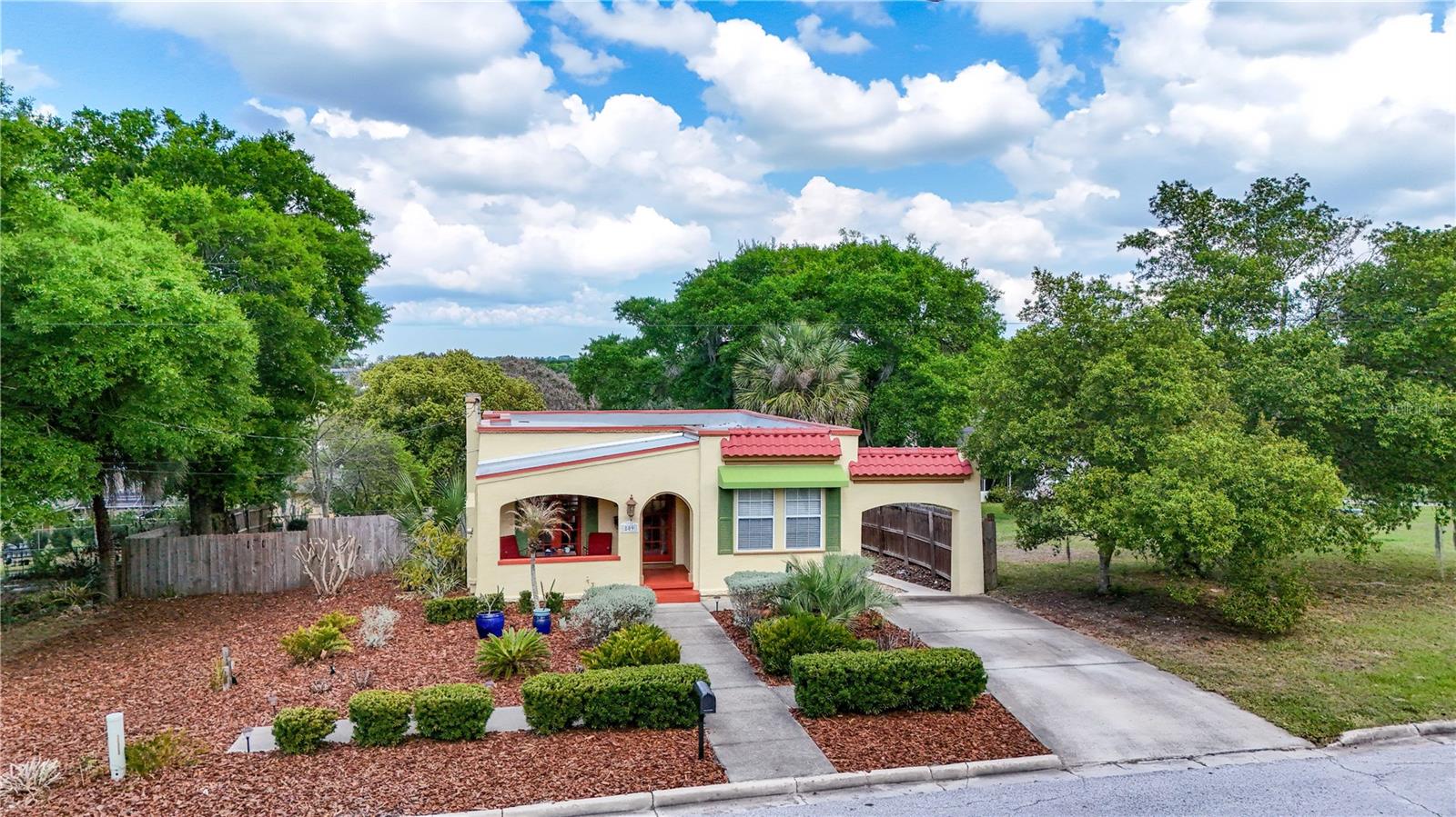 Image 38 of 44 For 809 Poinsettia Drive