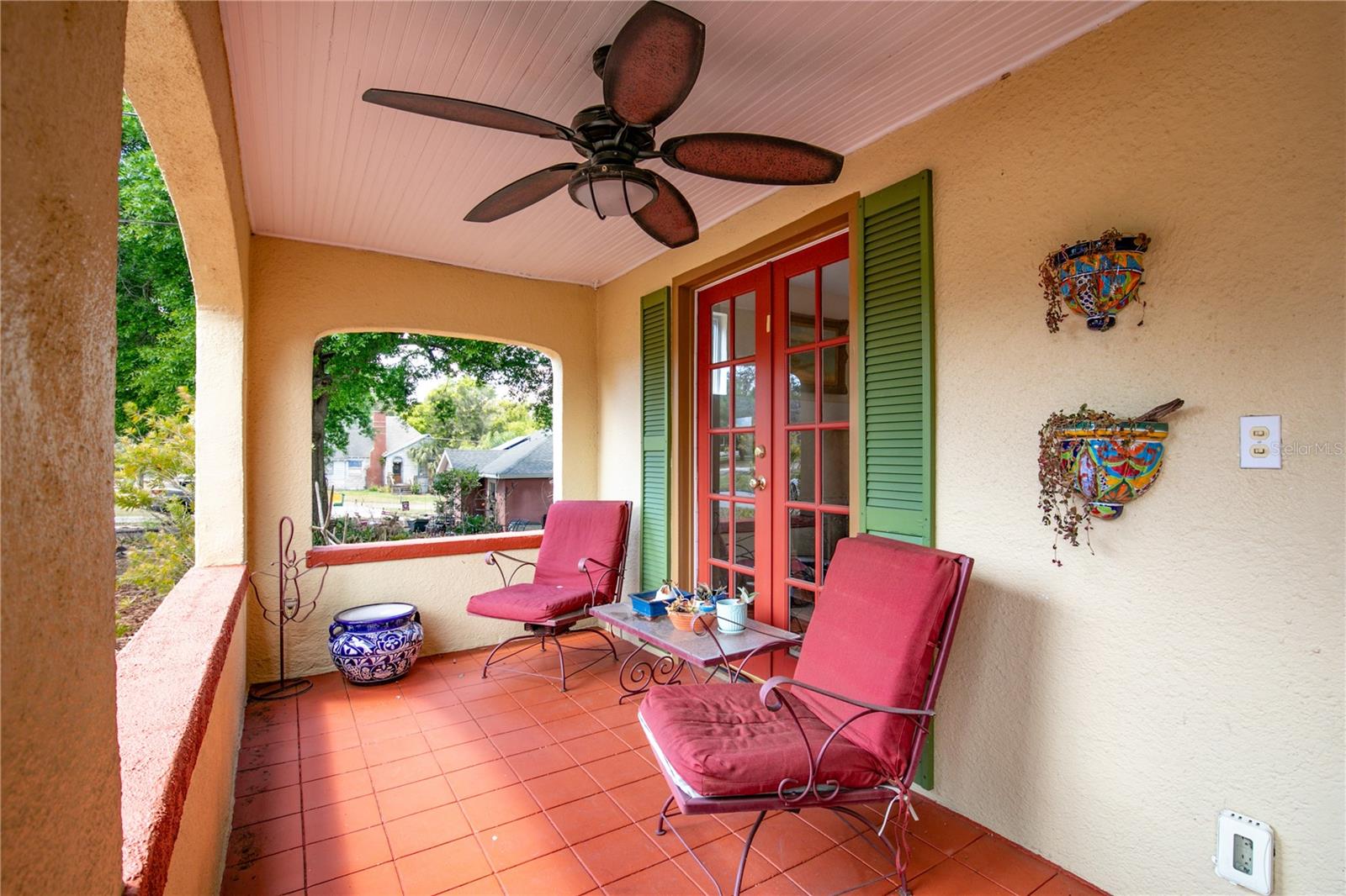 Image 4 of 44 For 809 Poinsettia Drive