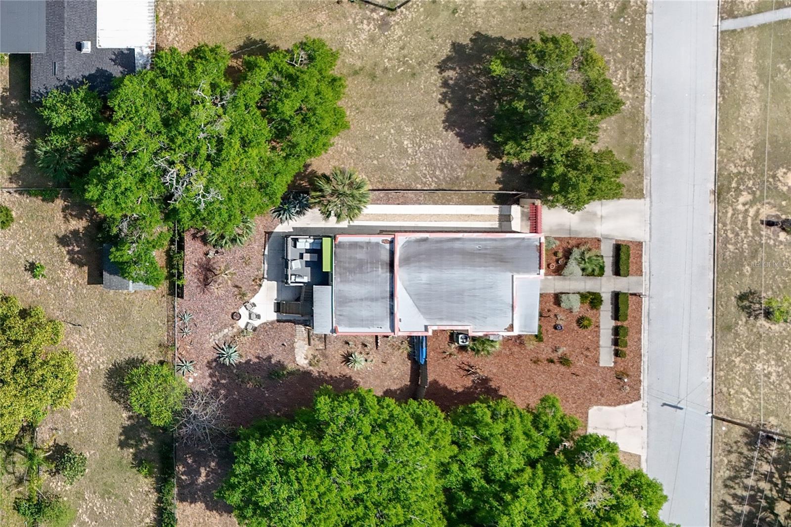 Image 40 of 44 For 809 Poinsettia Drive