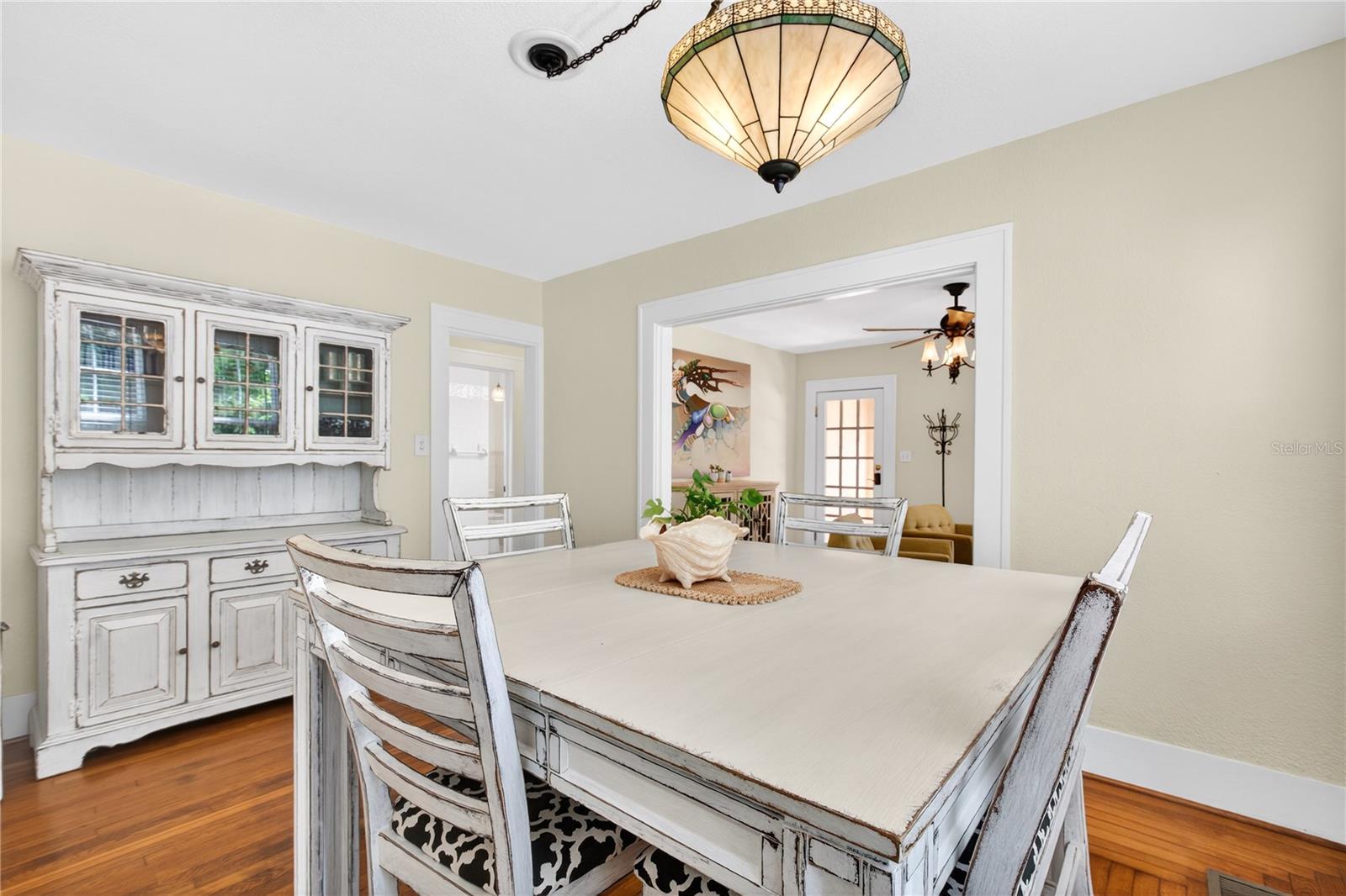 Image 8 of 44 For 809 Poinsettia Drive