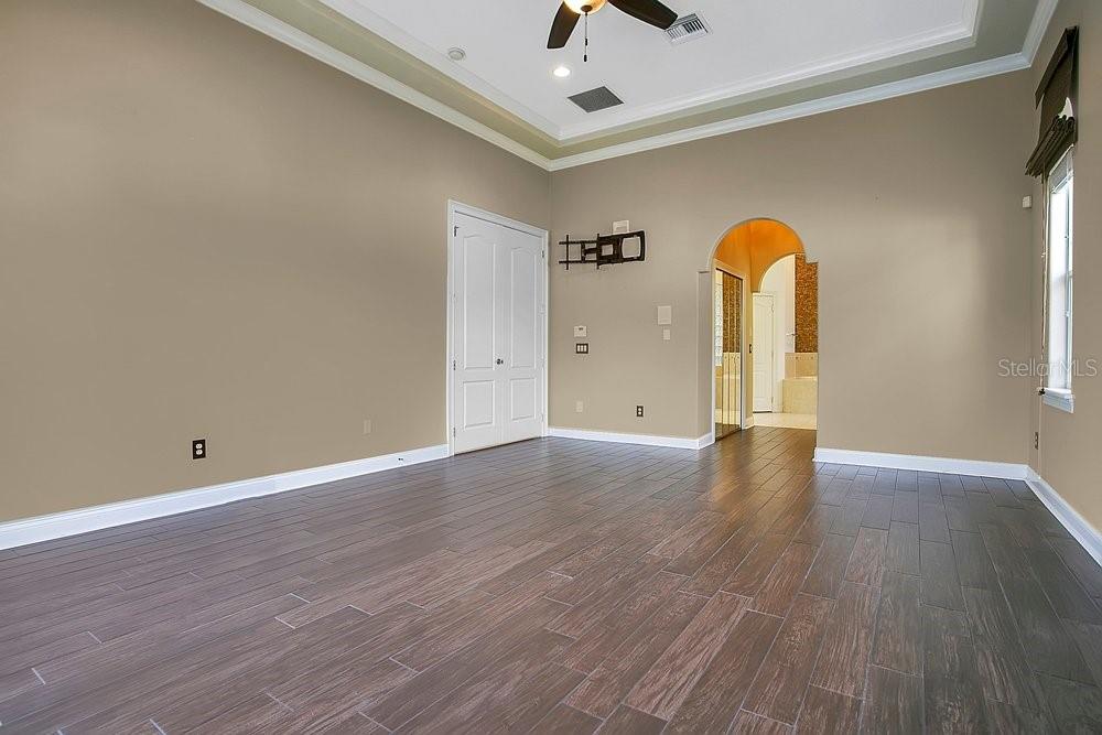 Image 18 of 53 For 283 Lakay Place