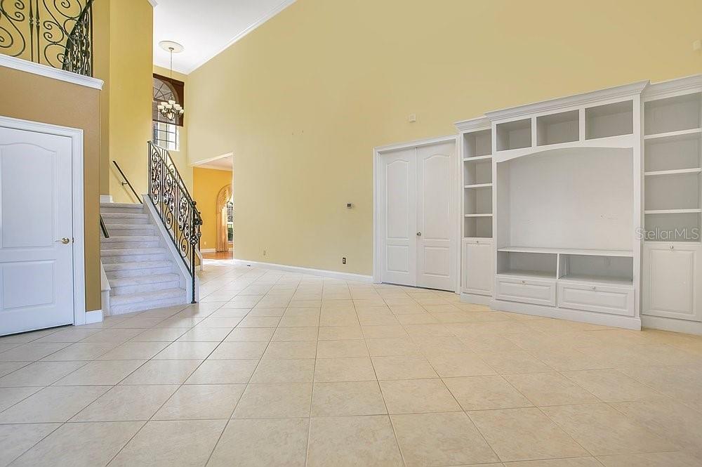 Image 6 of 53 For 283 Lakay Place