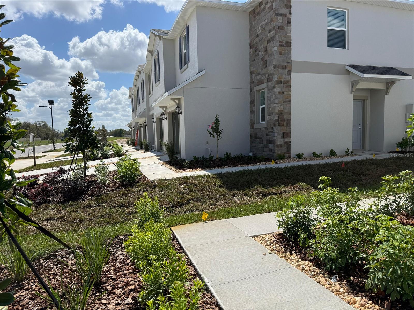 Image 3 of 33 For 9869 Feaster Drive