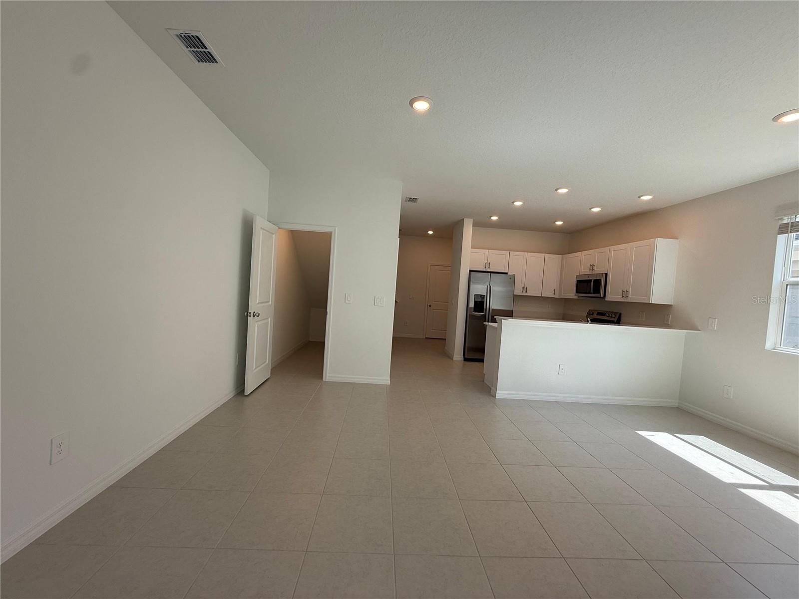 Image 9 of 33 For 9869 Feaster Drive