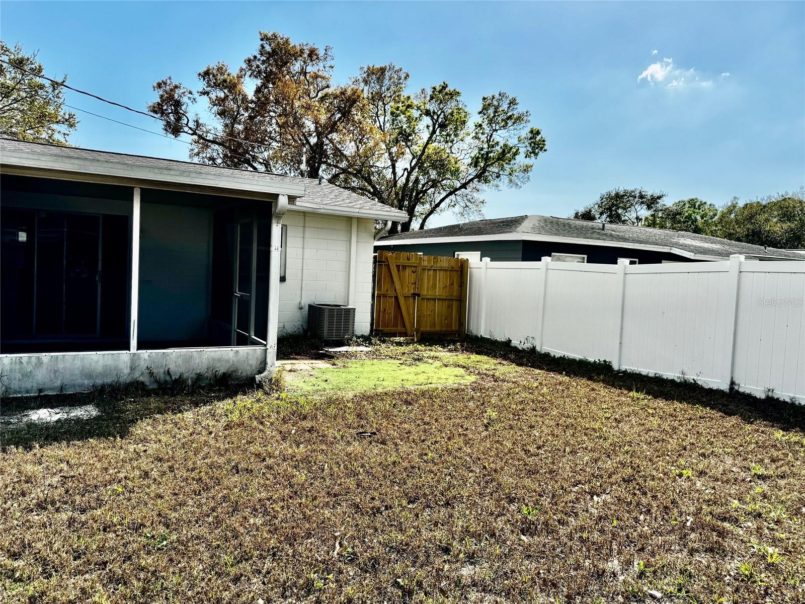 Image 13 of 26 For 5561 100th Avenue N