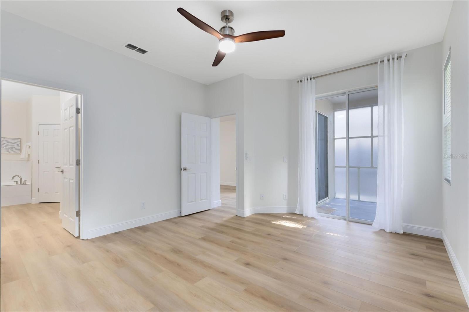 Image 10 of 24 For 4851 Riverton Drive