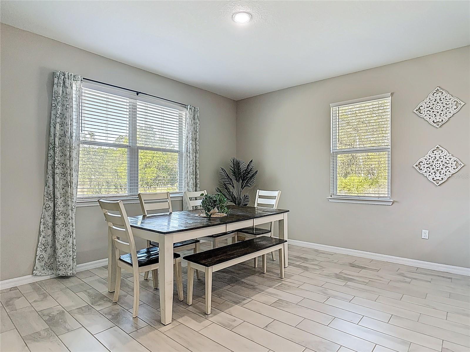 Image 22 of 63 For 39641 Royal Trails Road