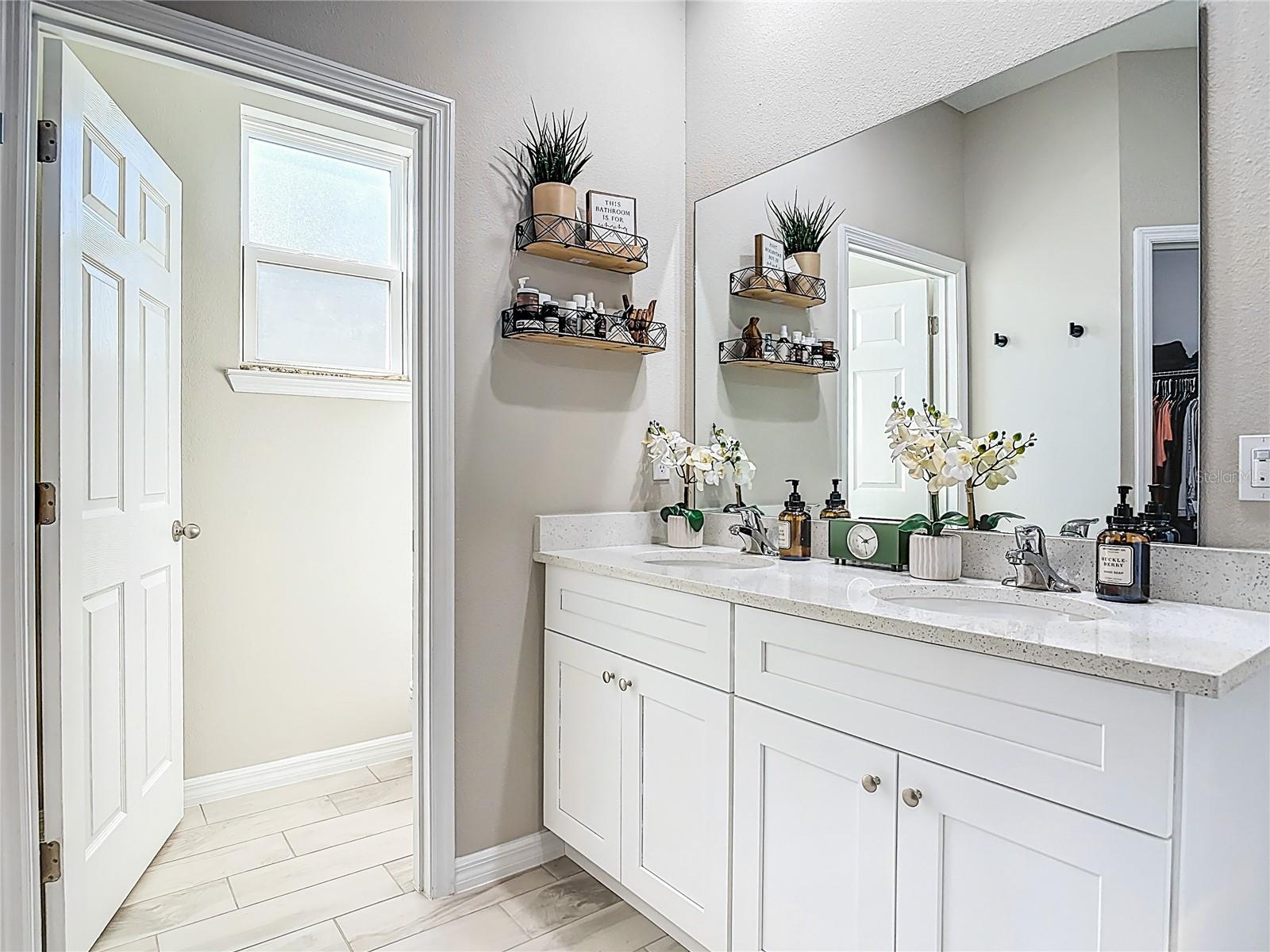 Image 28 of 63 For 39641 Royal Trails Road