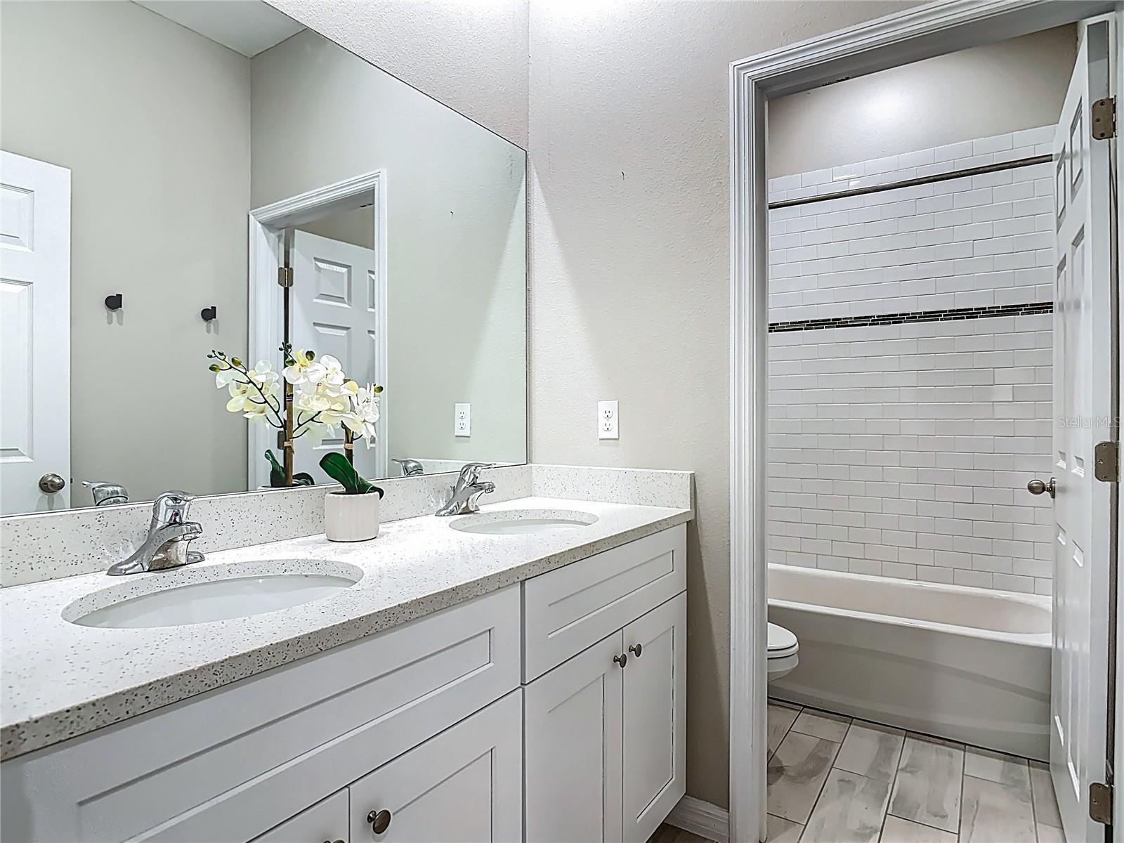 Image 43 of 63 For 39641 Royal Trails Road