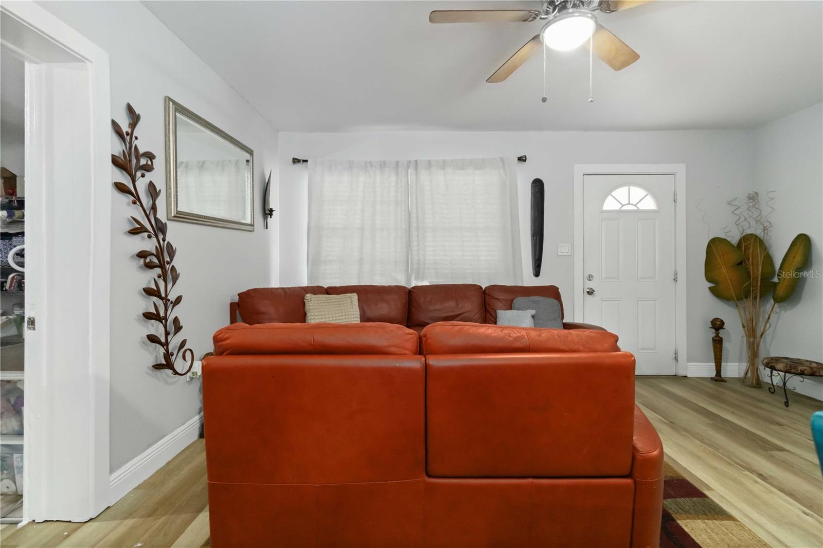 Image 10 of 18 For 925 Alford Street