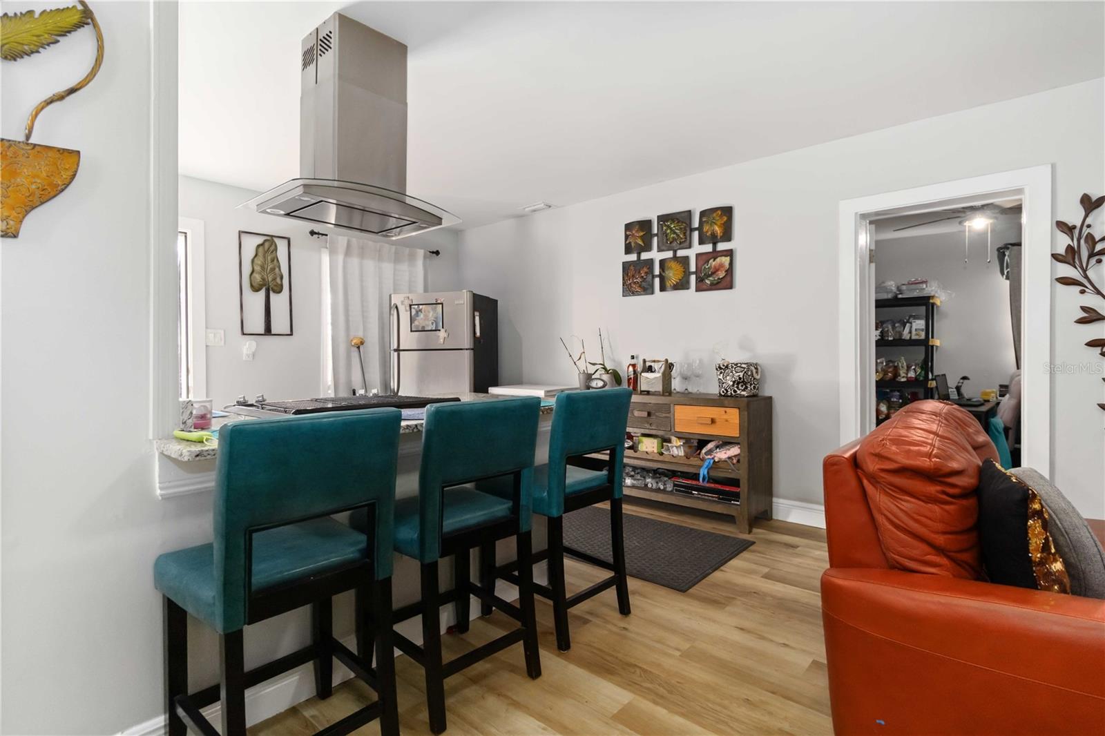 Image 7 of 18 For 925 Alford Street