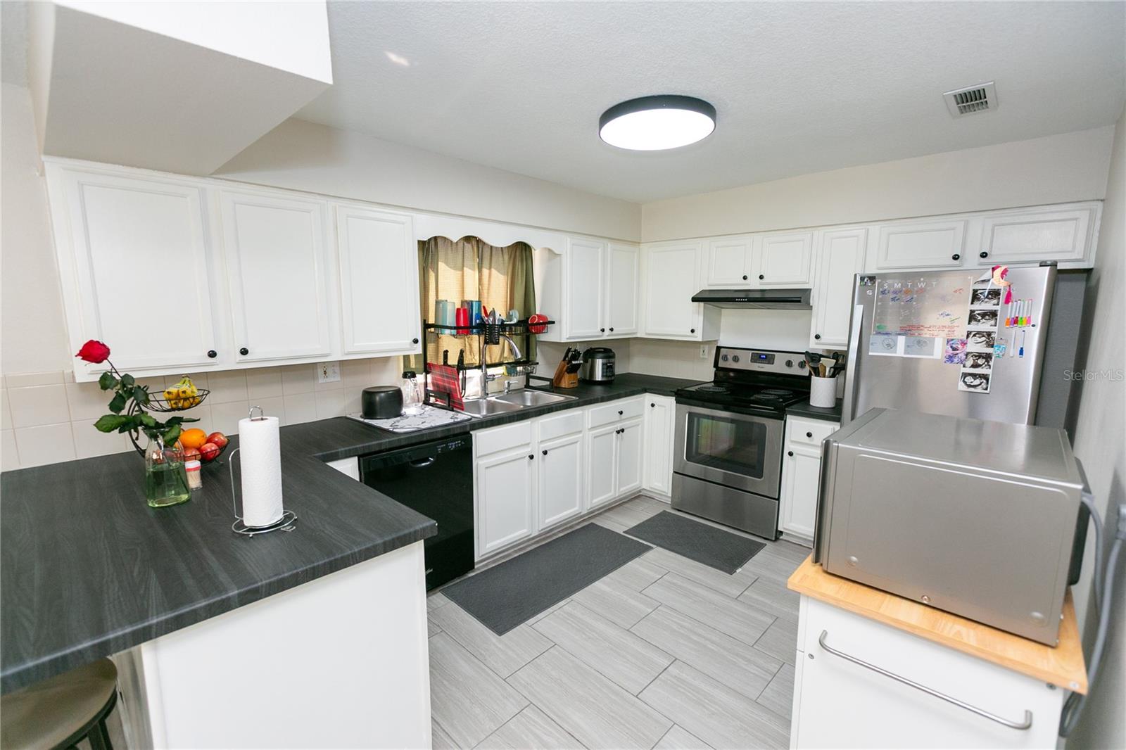 Image 11 of 47 For 807 Tennessee Avenue