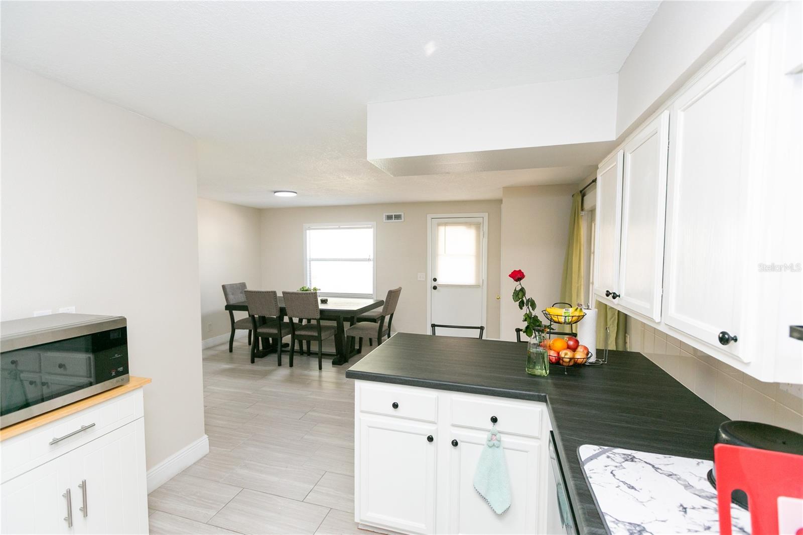 Image 22 of 47 For 807 Tennessee Avenue