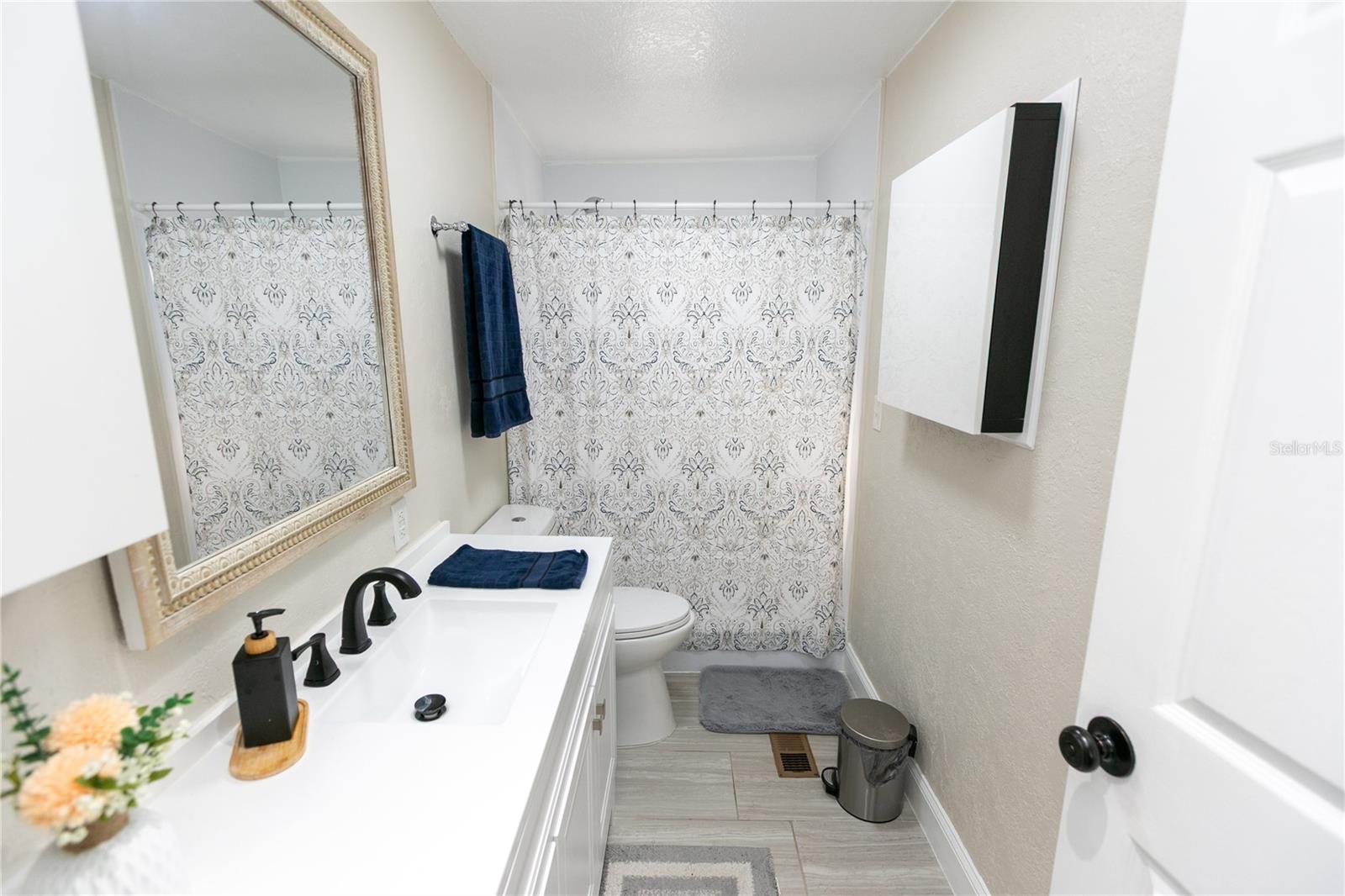 Image 24 of 47 For 807 Tennessee Avenue