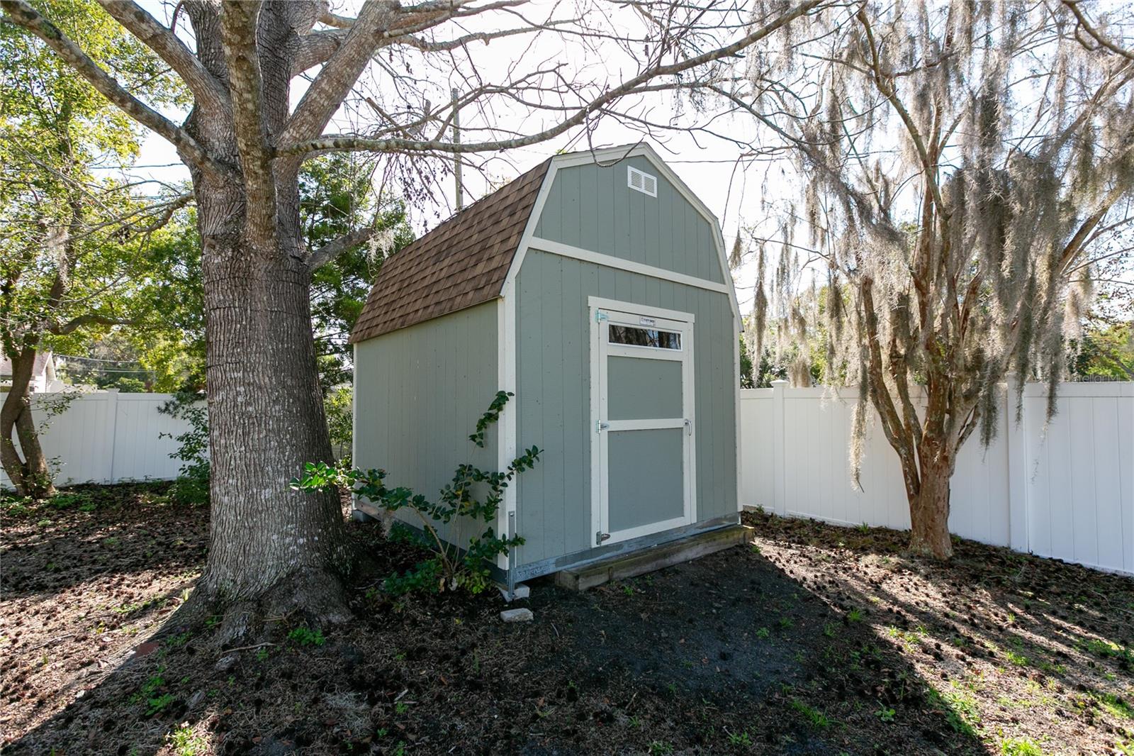 Image 38 of 47 For 807 Tennessee Avenue