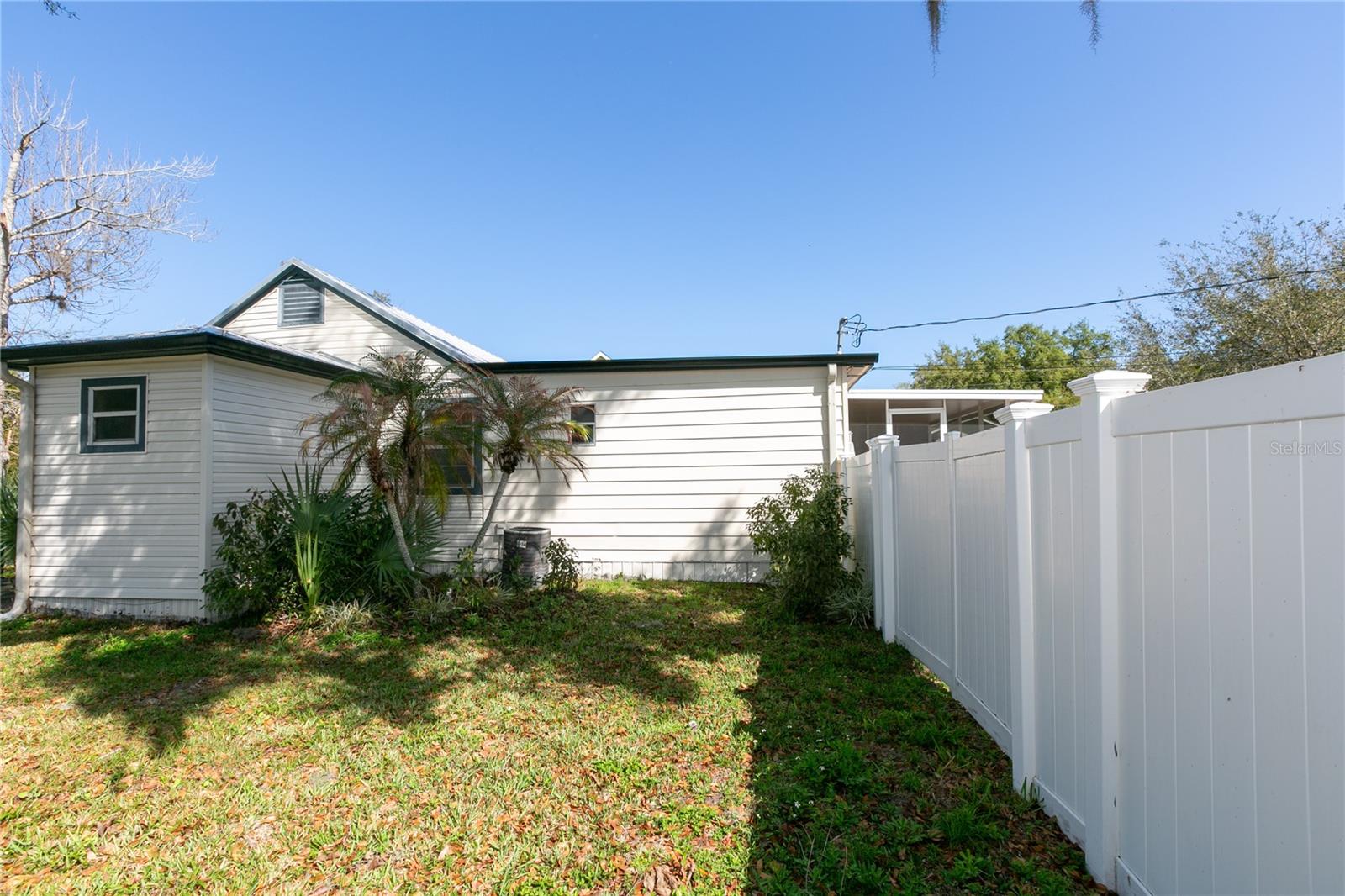 Image 43 of 47 For 807 Tennessee Avenue