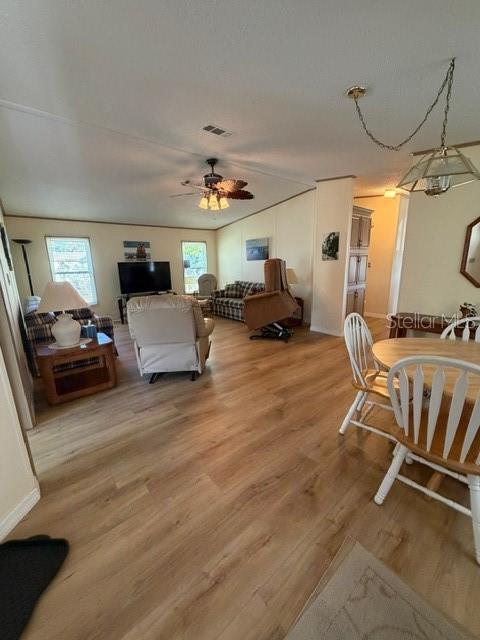 Image 10 of 68 For 194 Rosewood Drive