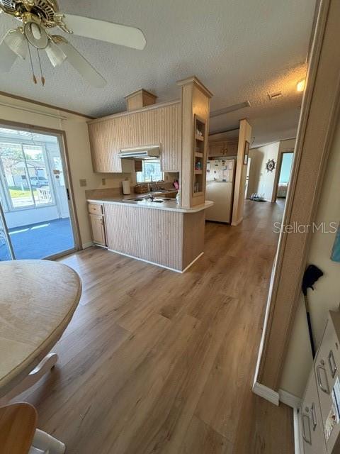 Image 33 of 68 For 194 Rosewood Drive