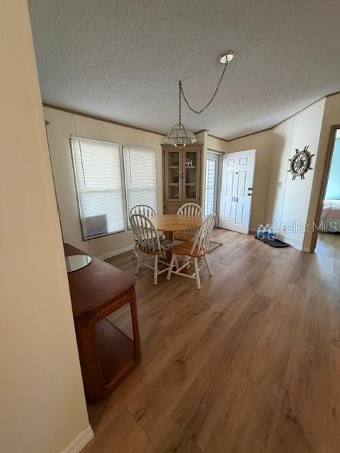 Image 4 of 68 For 194 Rosewood Drive