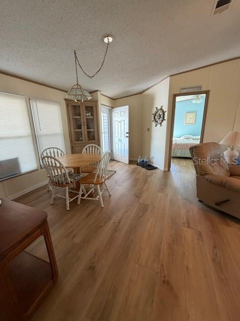 Image 6 of 68 For 194 Rosewood Drive