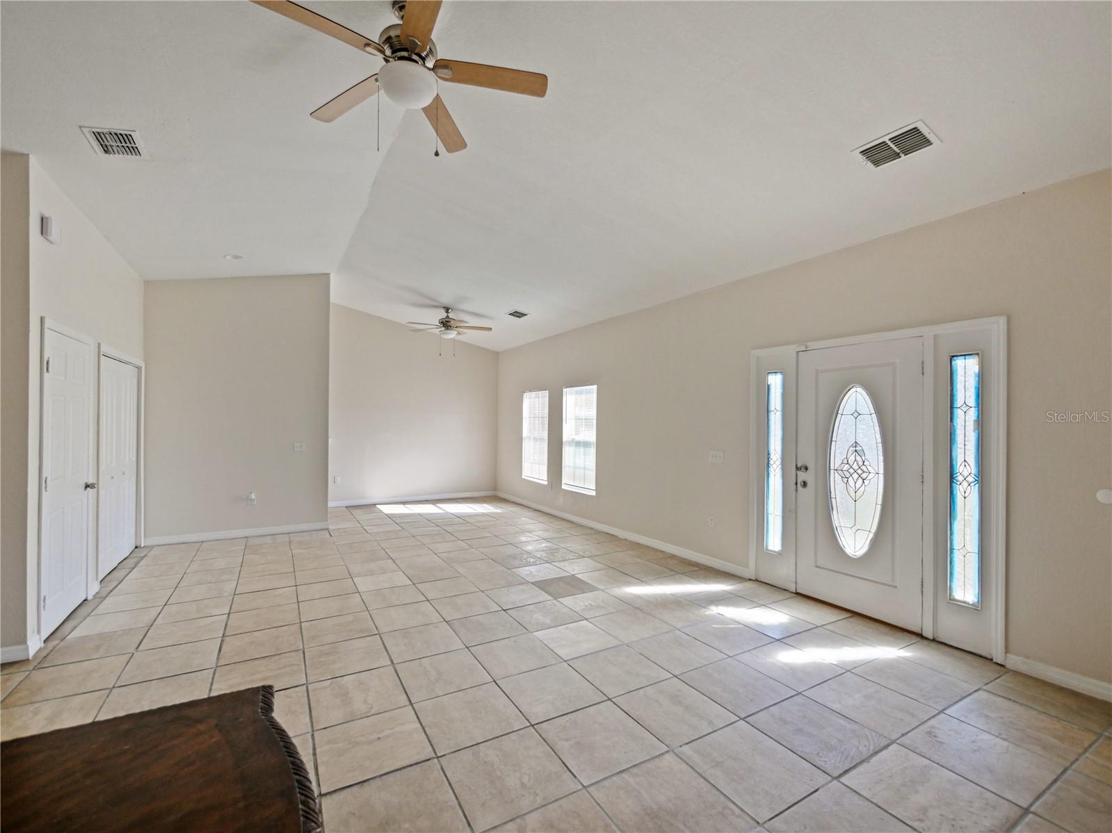 Image 12 of 25 For 4901 Balboa Drive