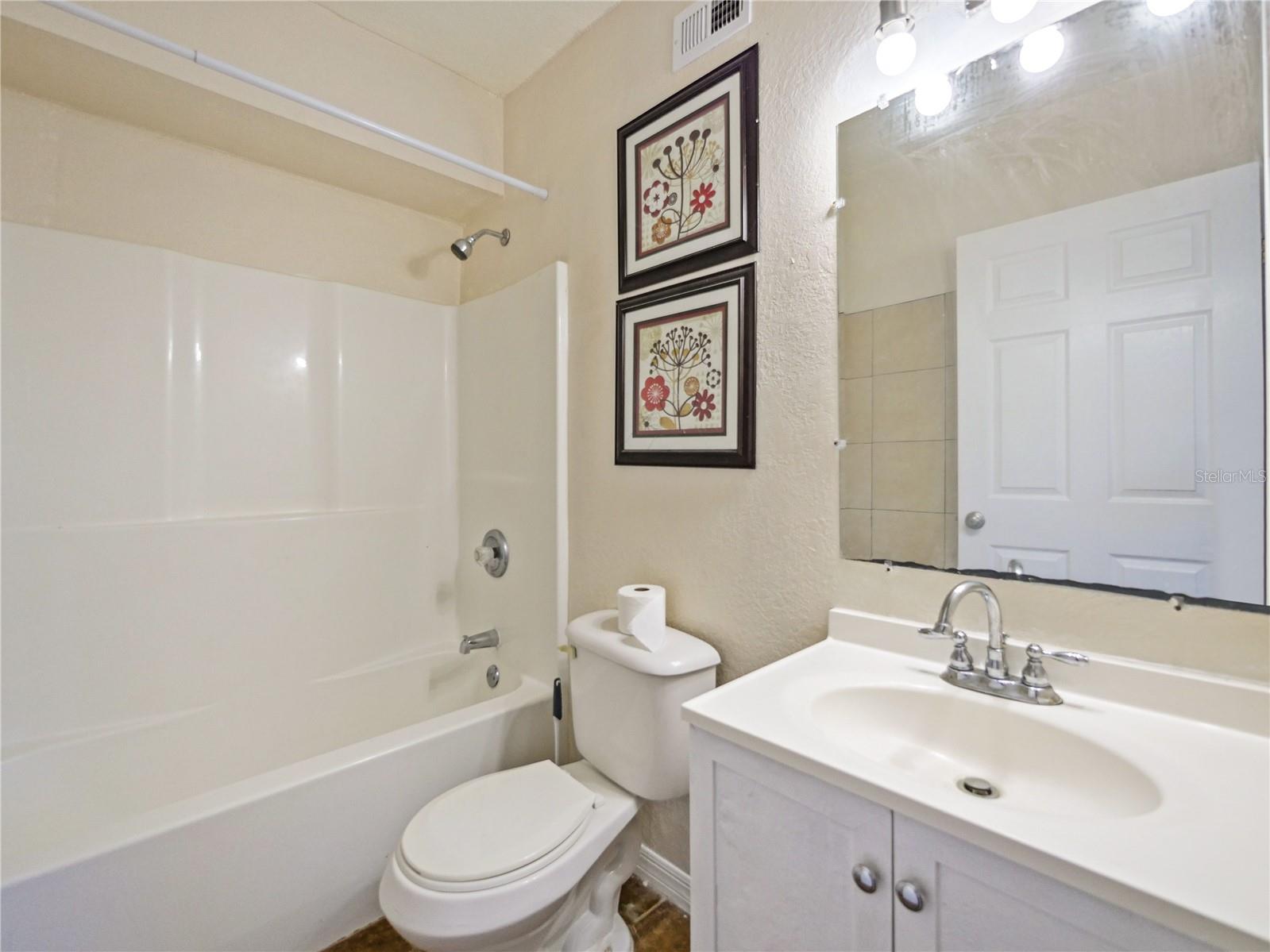 Image 14 of 25 For 4901 Balboa Drive