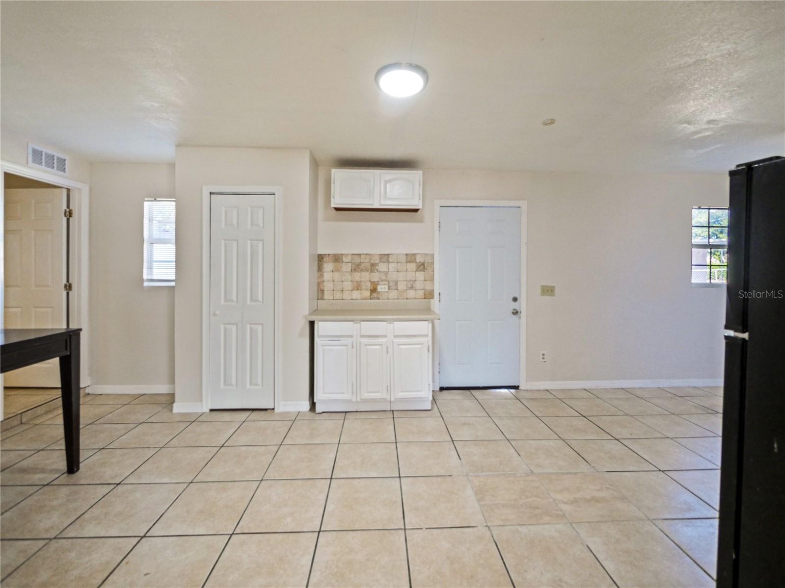 Image 22 of 25 For 4901 Balboa Drive