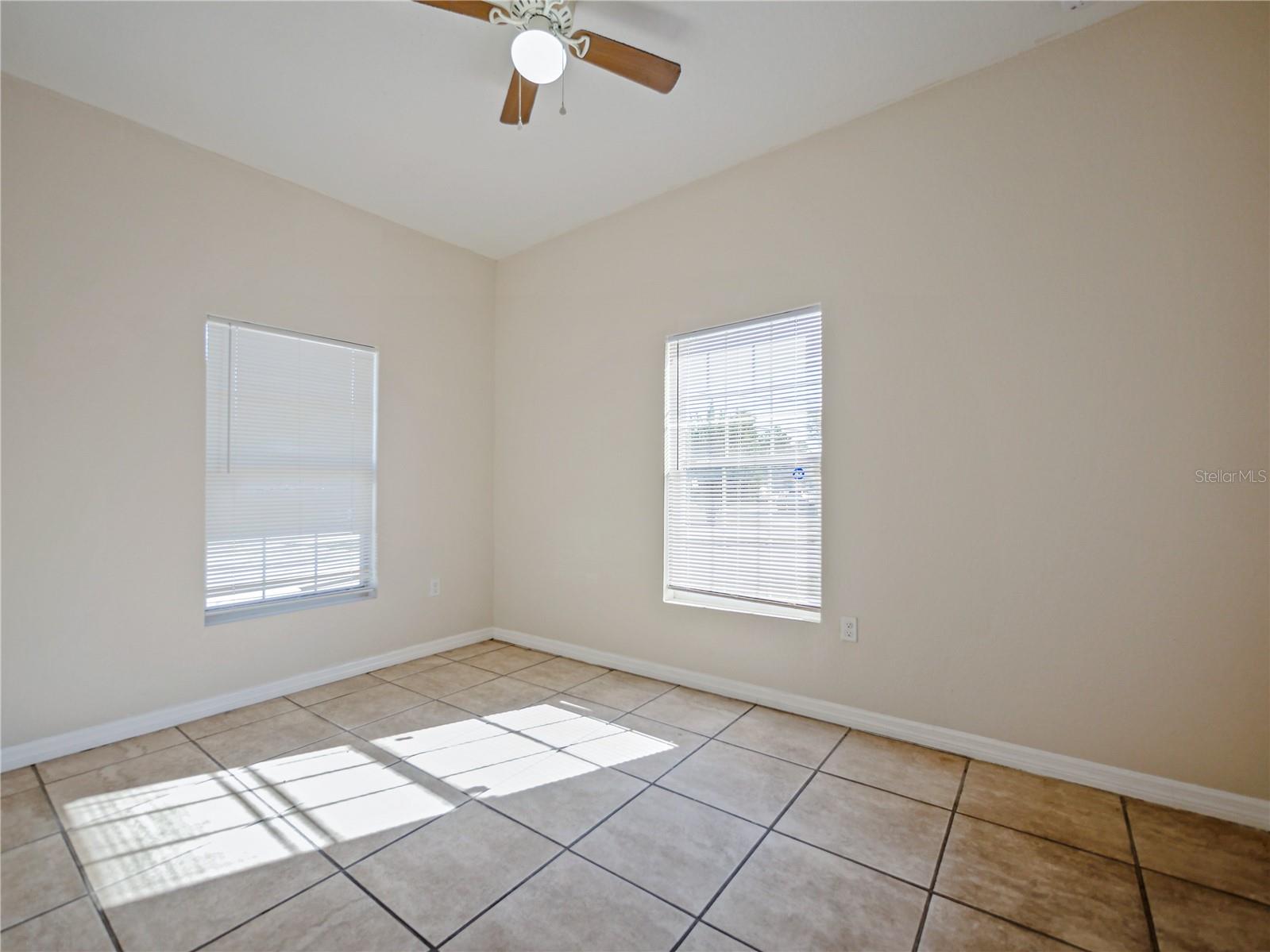 Image 5 of 25 For 4901 Balboa Drive