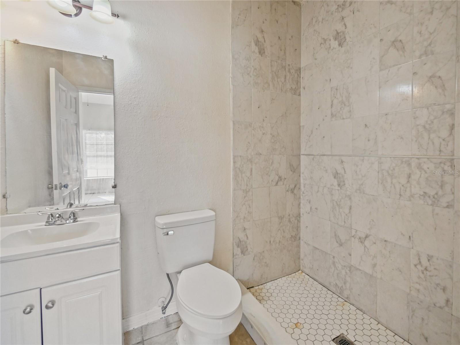 Image 7 of 25 For 4901 Balboa Drive