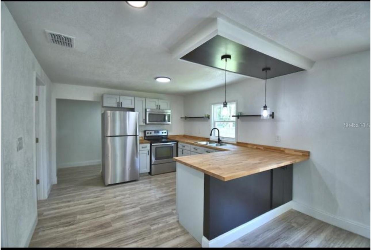 Image 2 of 9 For 1104 8th Street