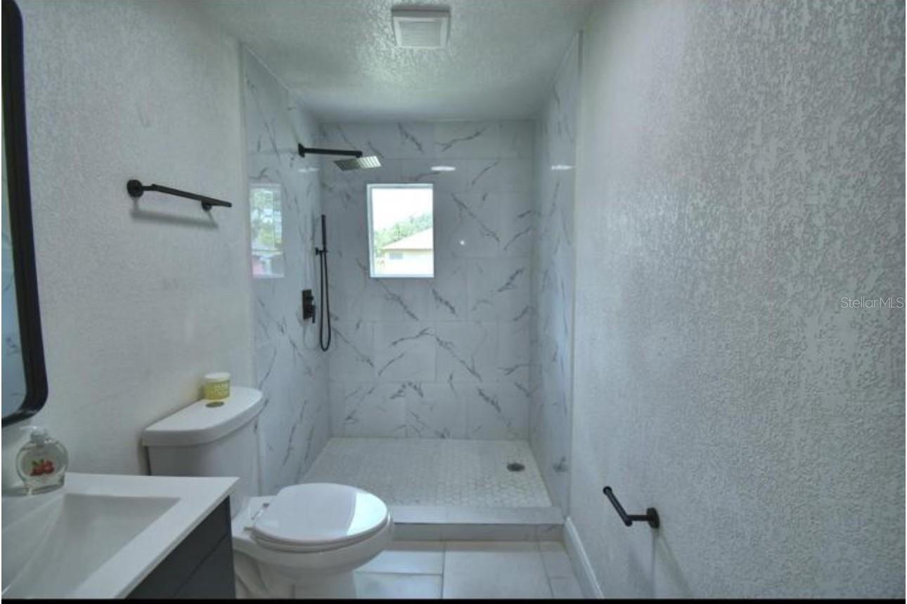 Image 4 of 9 For 1104 8th Street