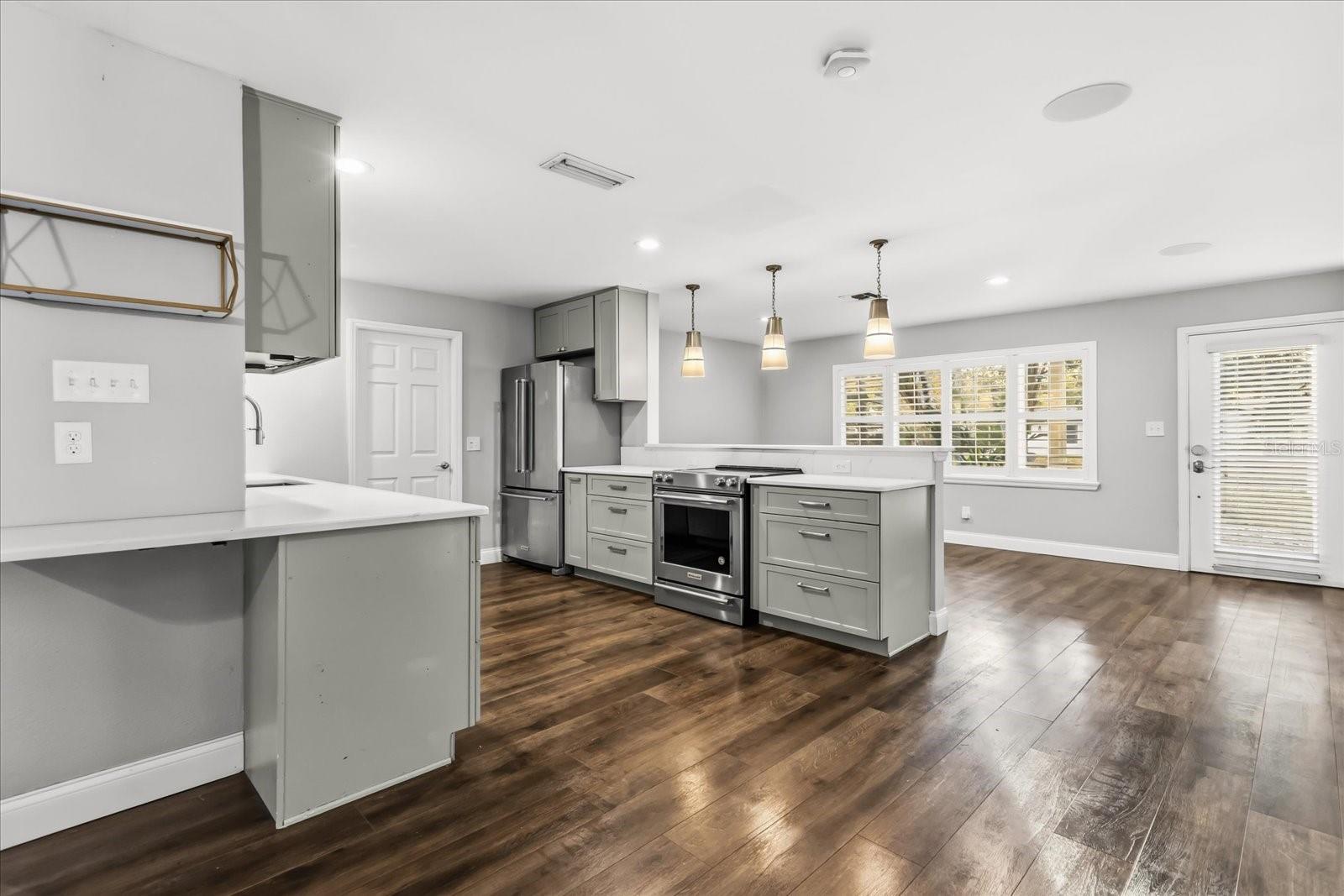 Image 8 of 35 For 1802 Arbor Park Drive