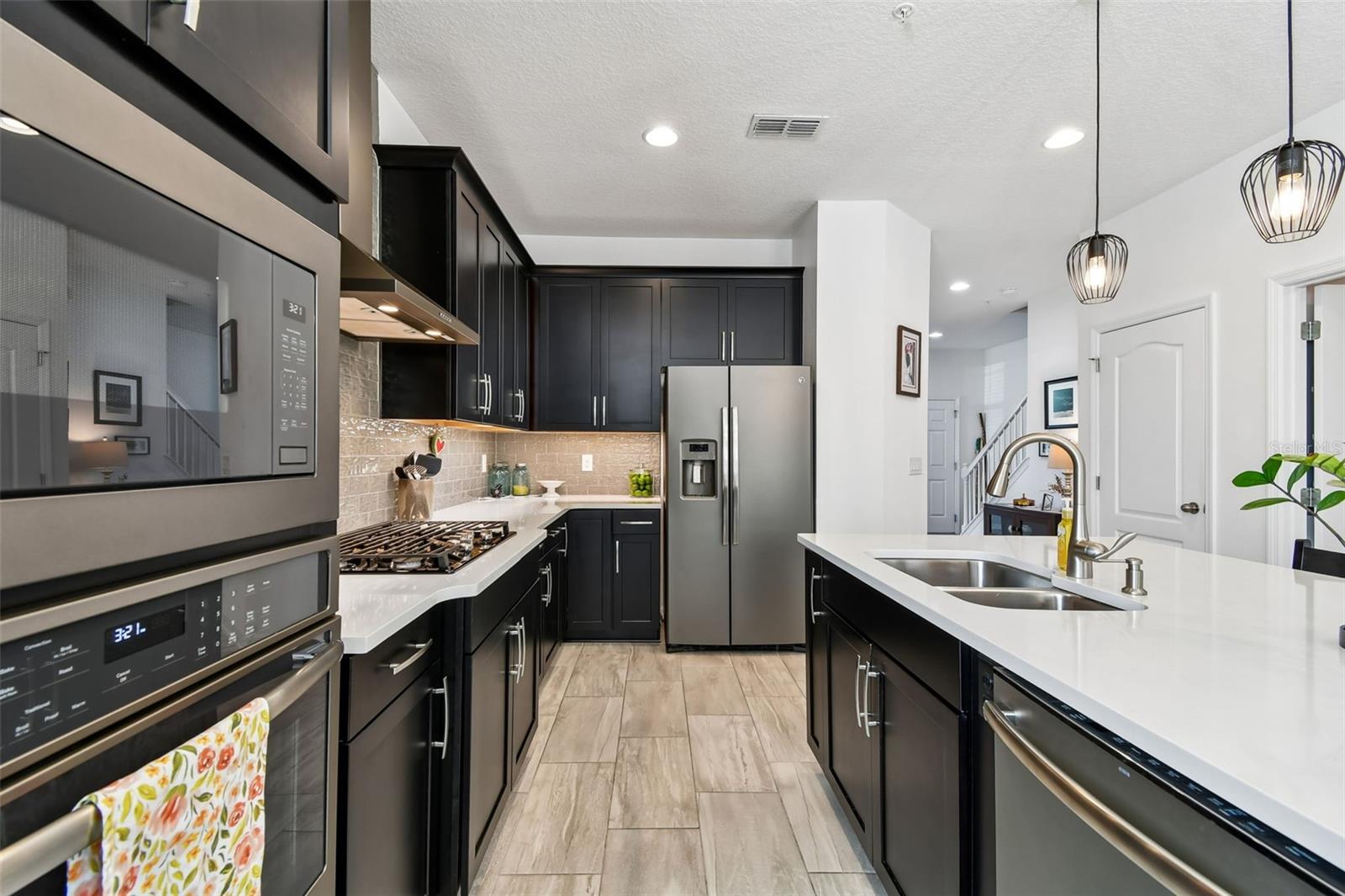 Image 19 of 68 For 628 Orange Belt Loop