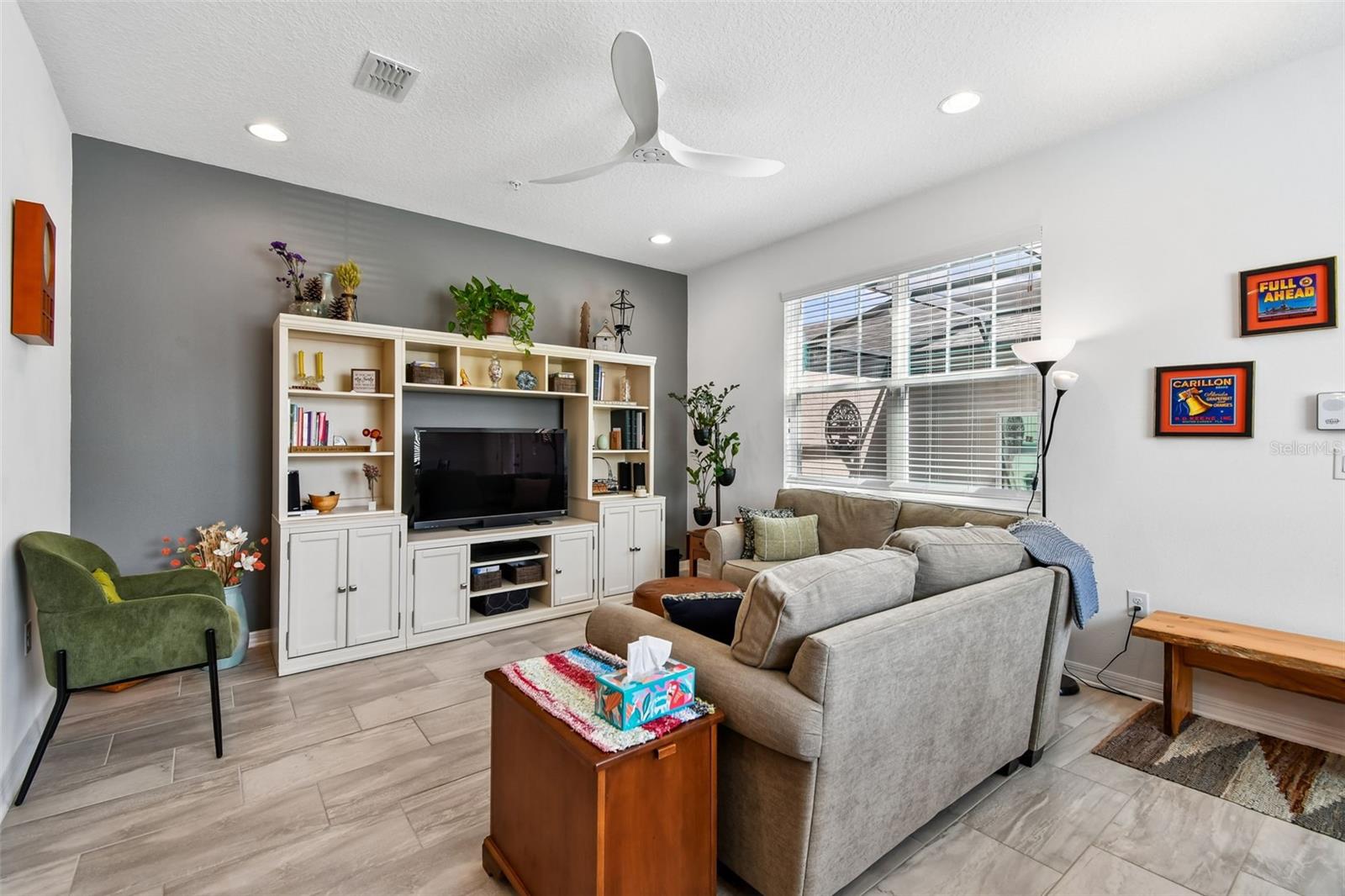 Image 24 of 68 For 628 Orange Belt Loop