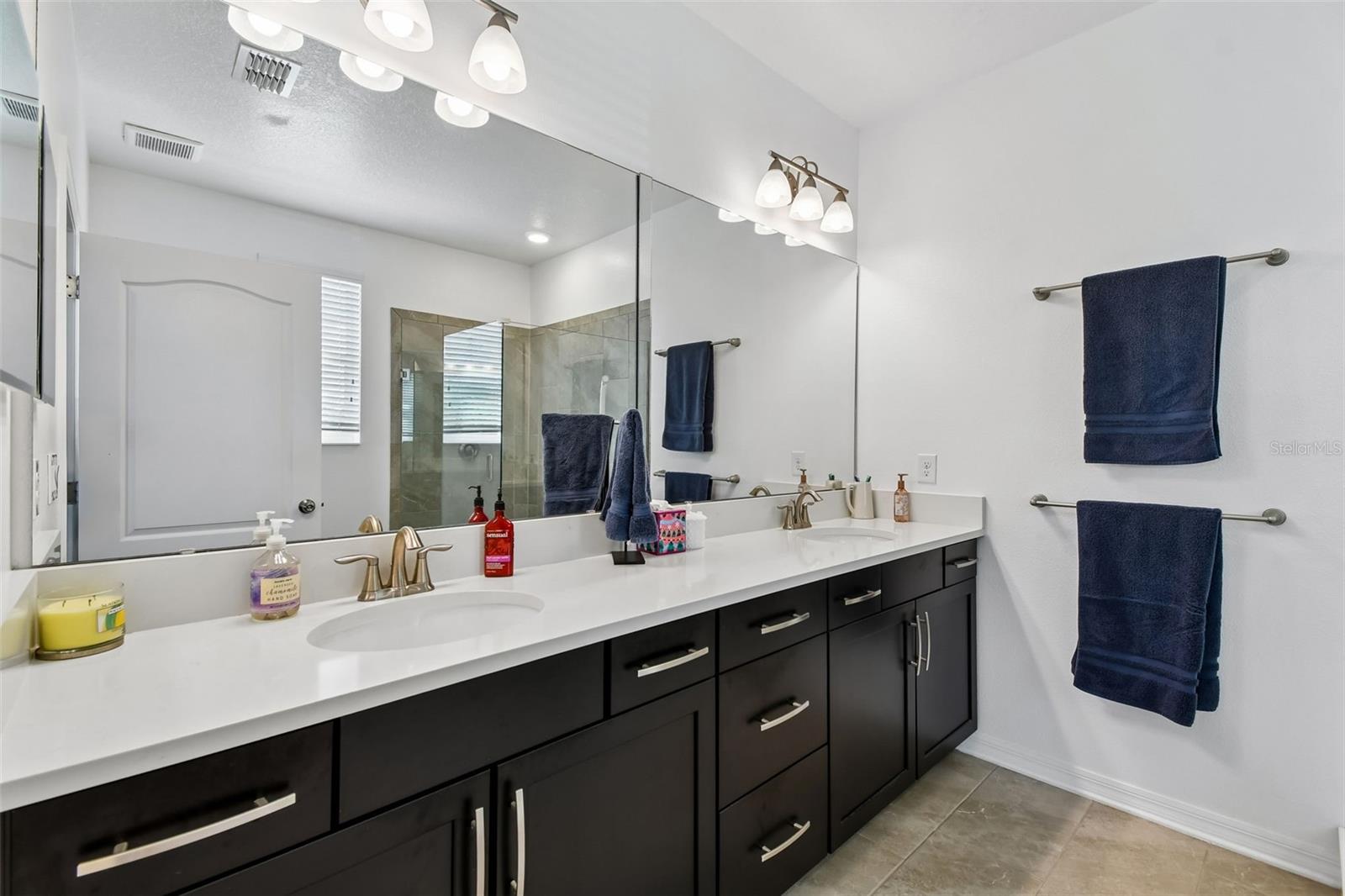 Image 33 of 68 For 628 Orange Belt Loop