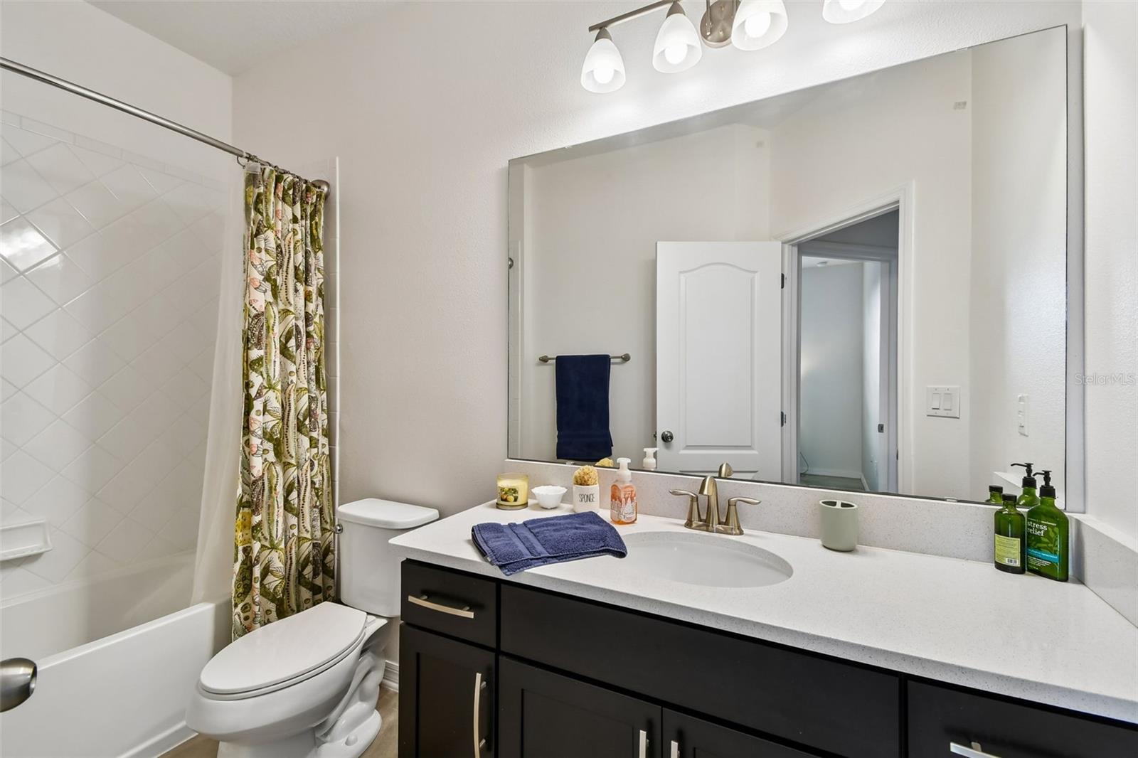 Image 39 of 68 For 628 Orange Belt Loop