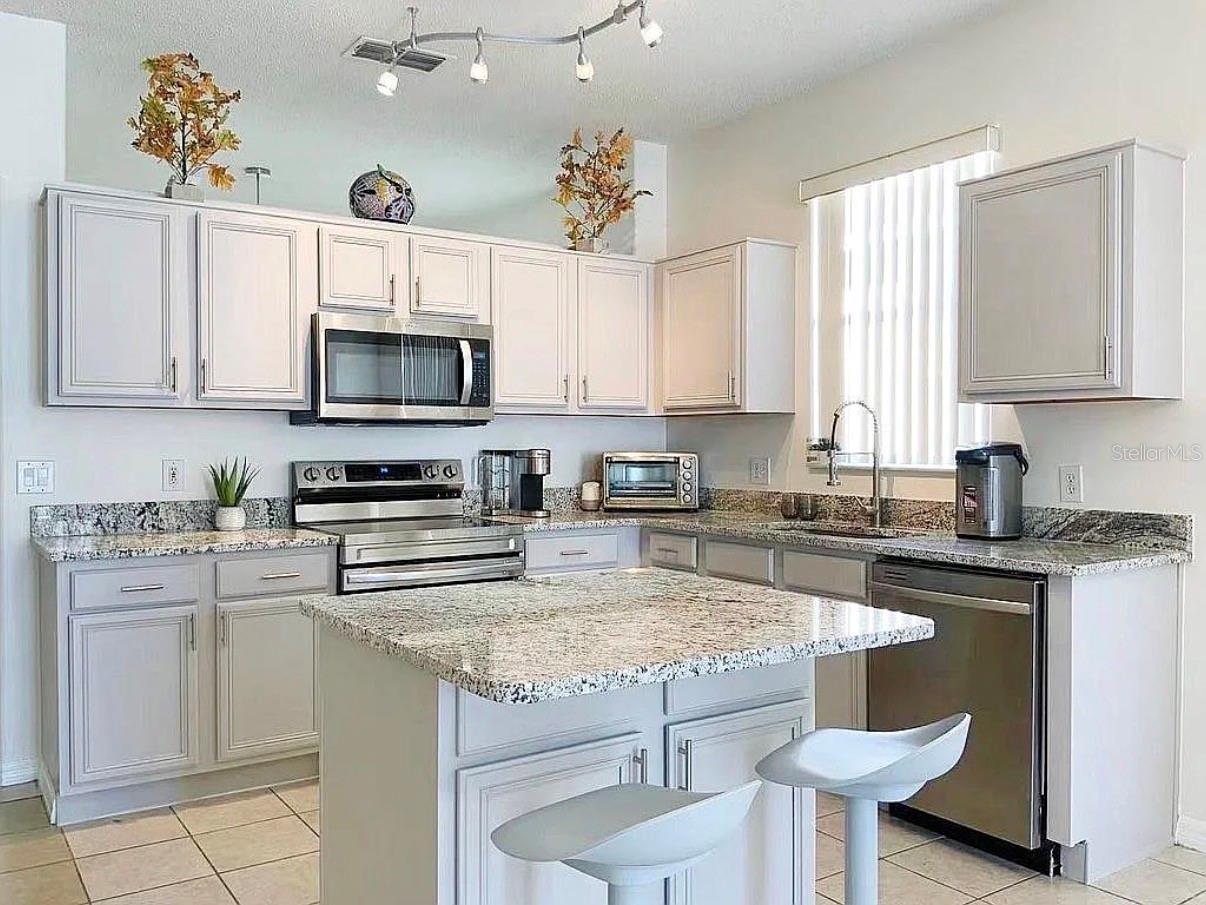 Image 7 of 18 For 13653 Tetherline Trail