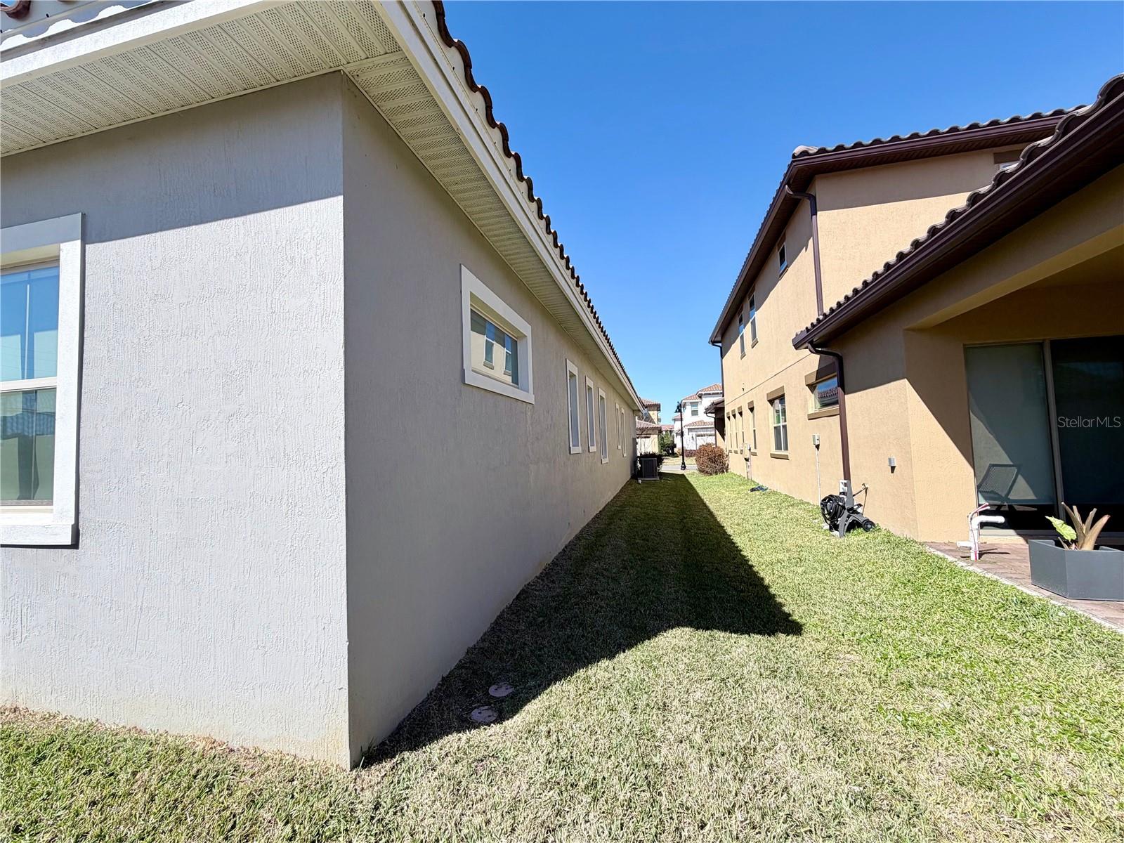 Listing photo id 4 for 13202 Winterton Lane