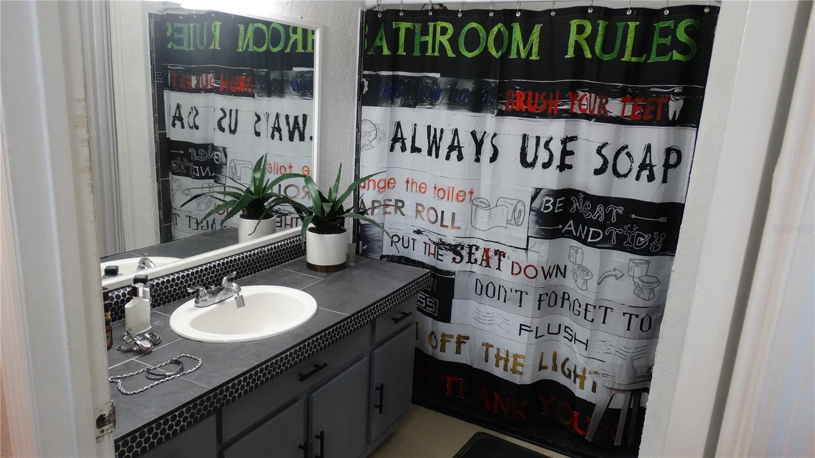 Image 19 of 24 For 5957 Westgate Drive 1914