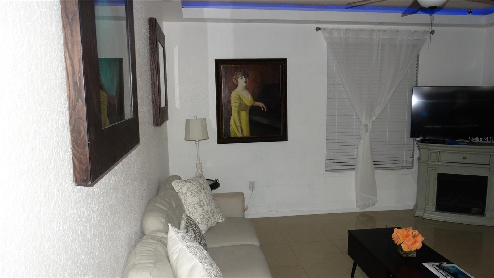 Image 8 of 24 For 5957 Westgate Drive 1914