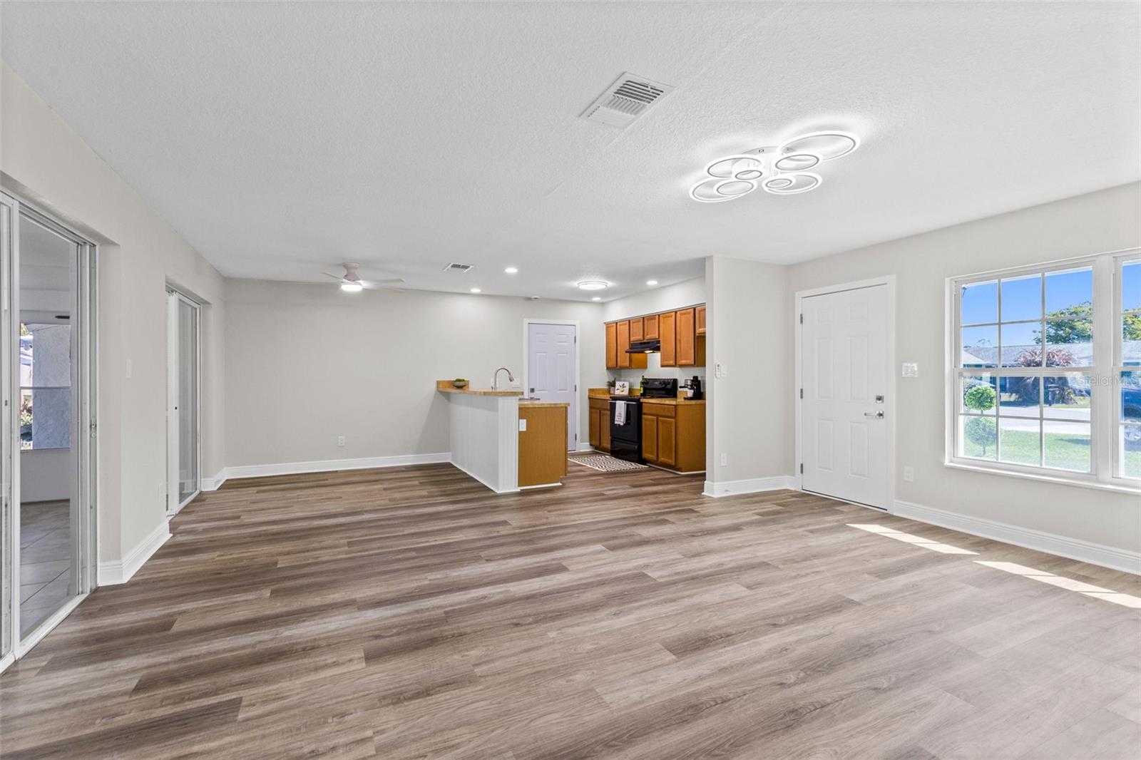 Image 19 of 27 For 10230 Genesee Lane