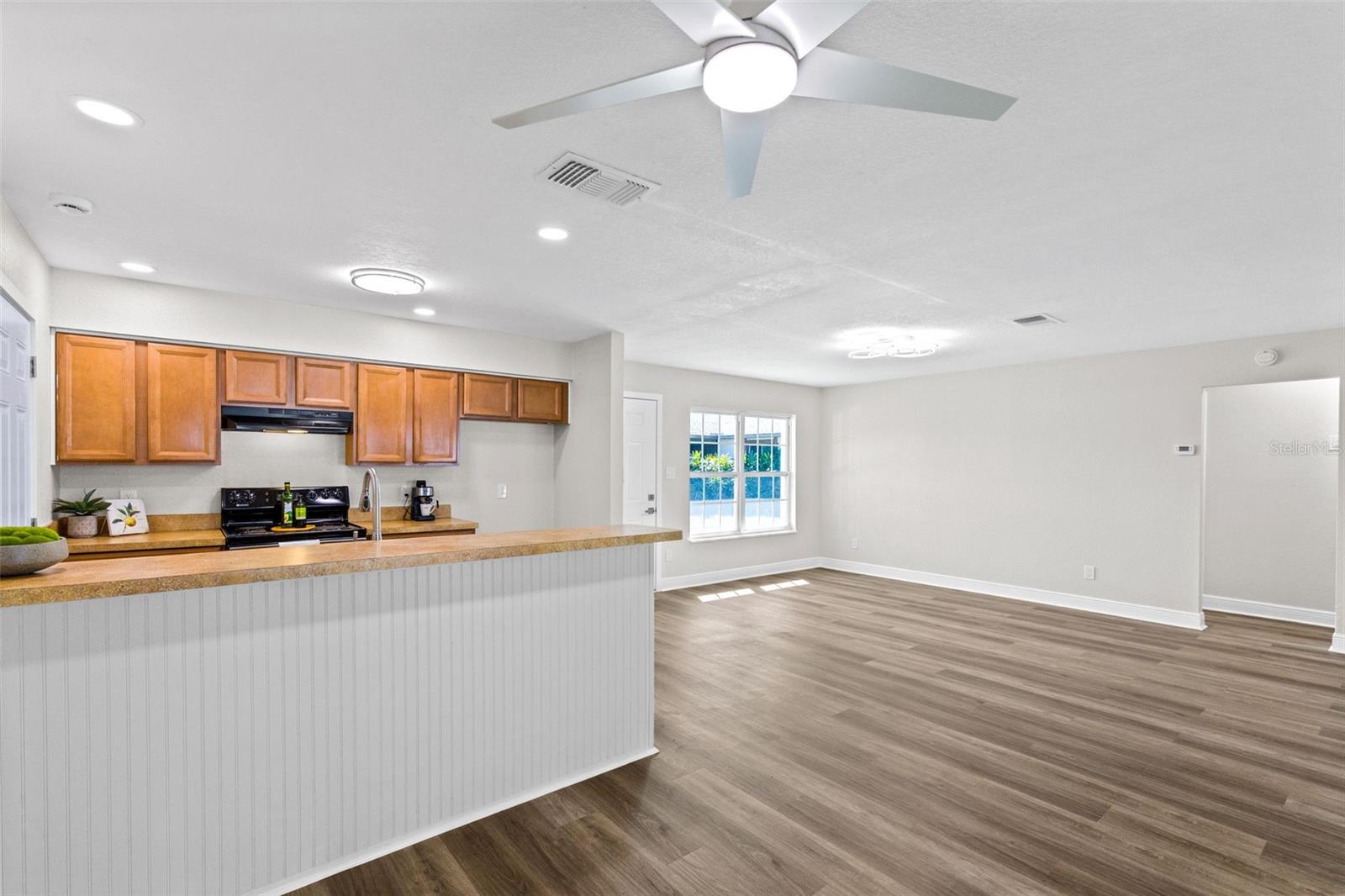 Image 21 of 27 For 10230 Genesee Lane