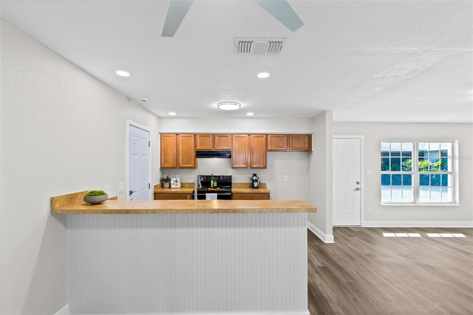 Image 23 of 27 For 10230 Genesee Lane