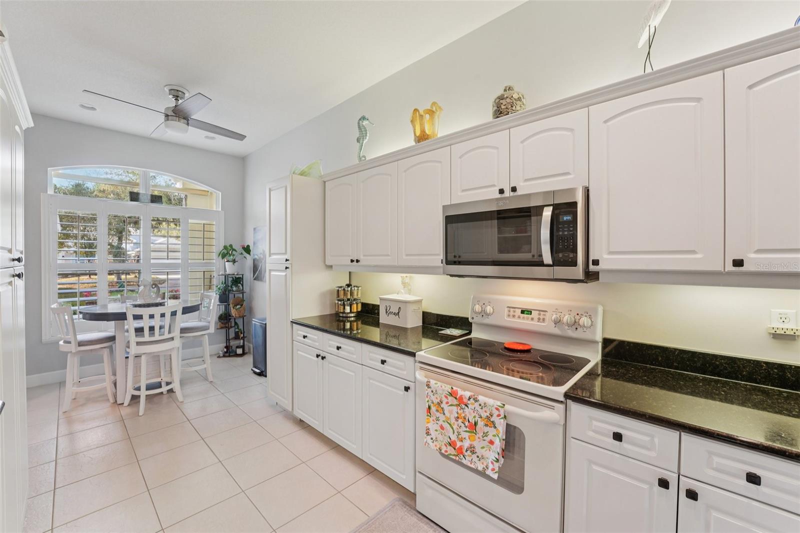 Image 12 of 37 For 1437 Carlow Circle