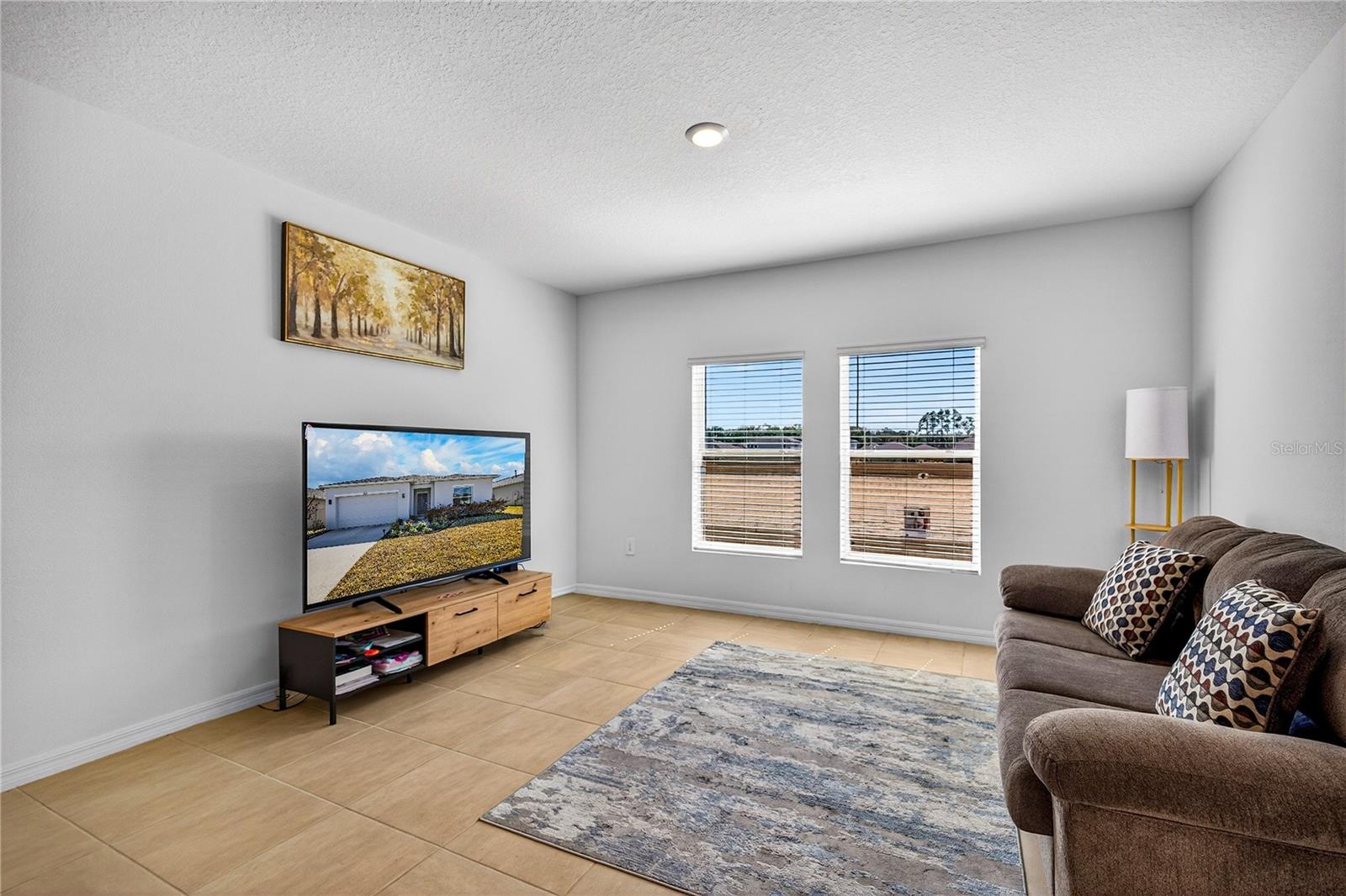 Image 11 of 34 For 9633 Rampart Road