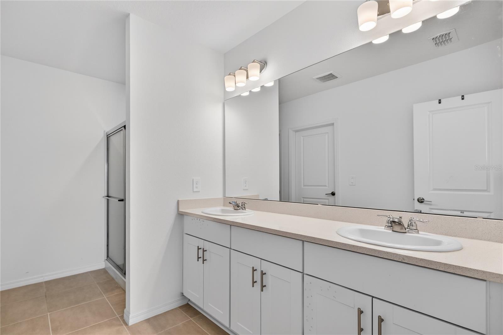 Image 15 of 34 For 9633 Rampart Road