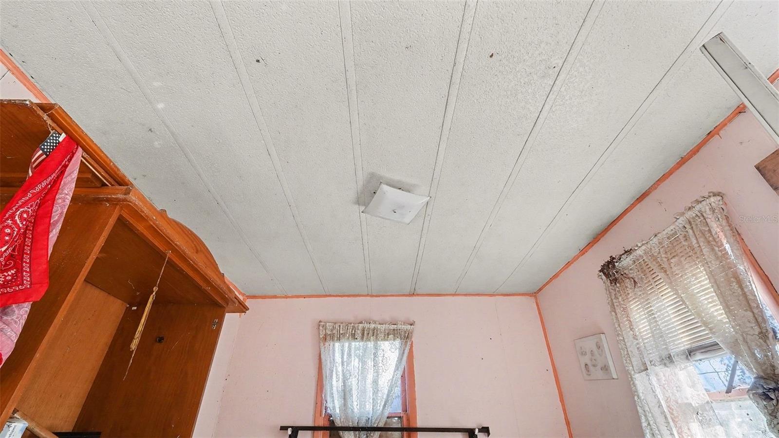 Image 7 of 9 For 3922 16th Court