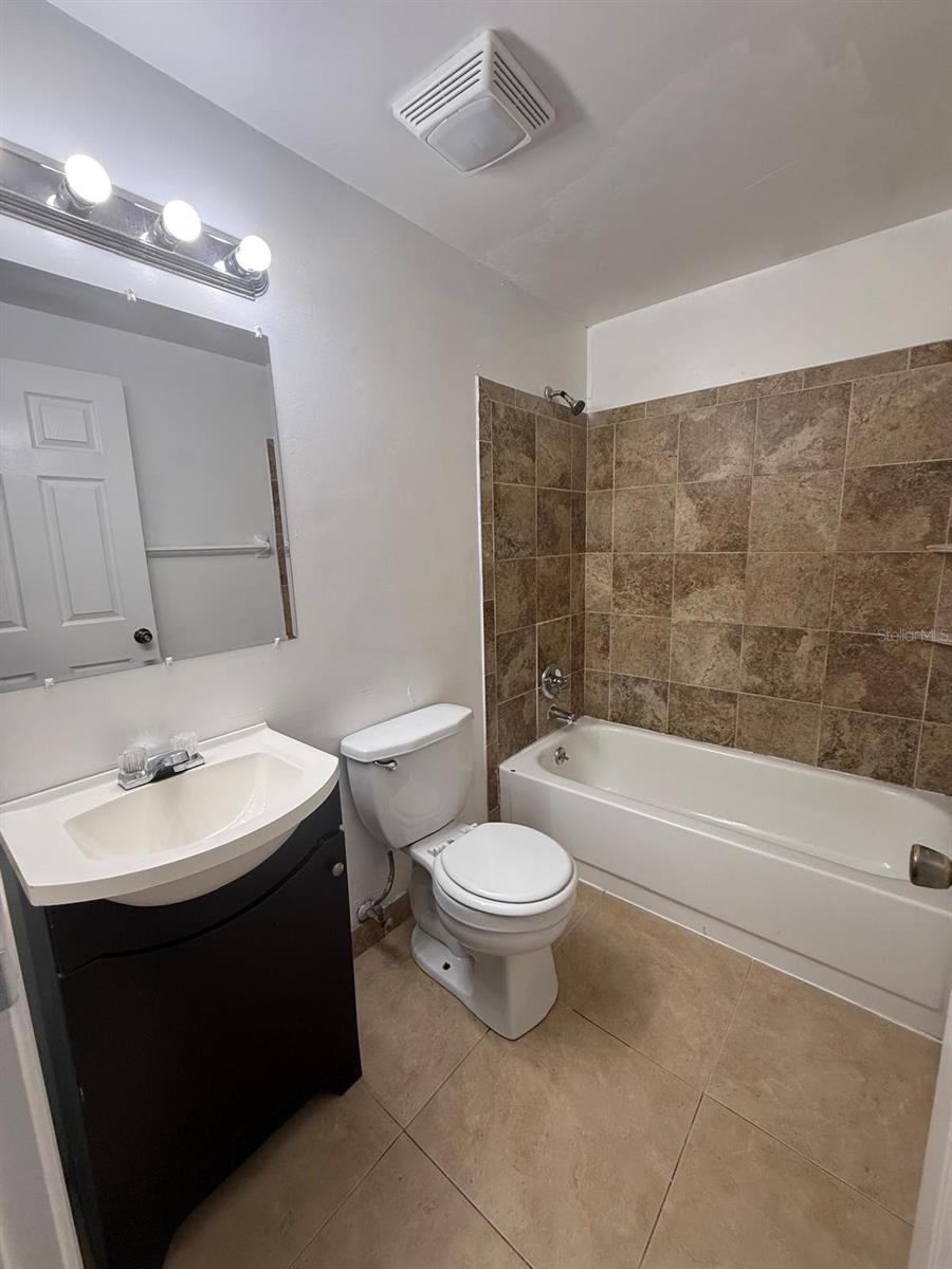 Image 10 of 15 For 4954 Sanoma Village B