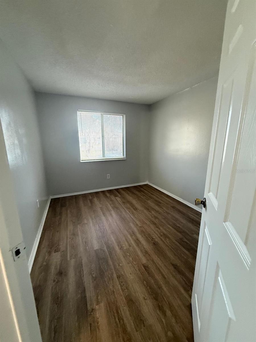 Image 13 of 15 For 4954 Sanoma Village B