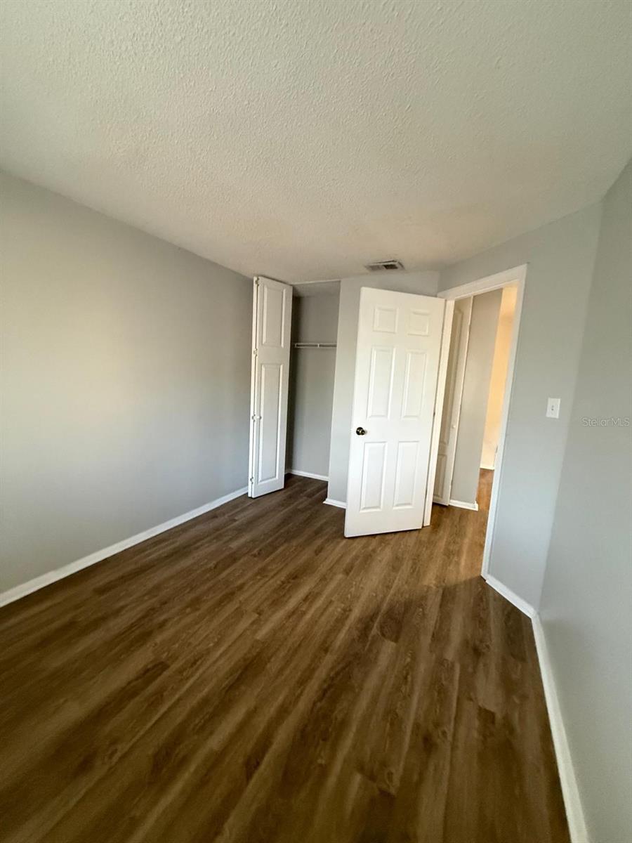 Image 14 of 15 For 4954 Sanoma Village B